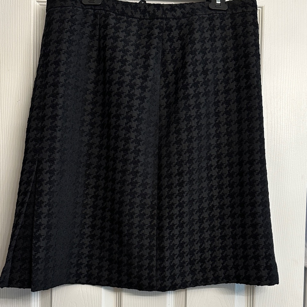 Brooks Brothers 346 Black Houndstooth A-Line Skirt